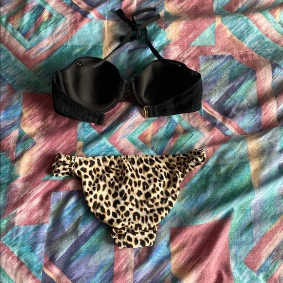 VS bathing suit 32DD/S - Picture 2 of 3